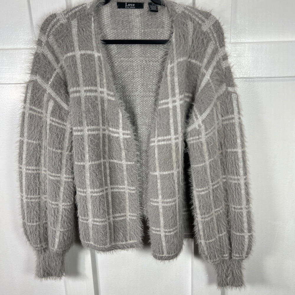 Love Ever After Gray Plaid Fuzzy‎ Cardigan Sweater Women's Large Boho Cottage